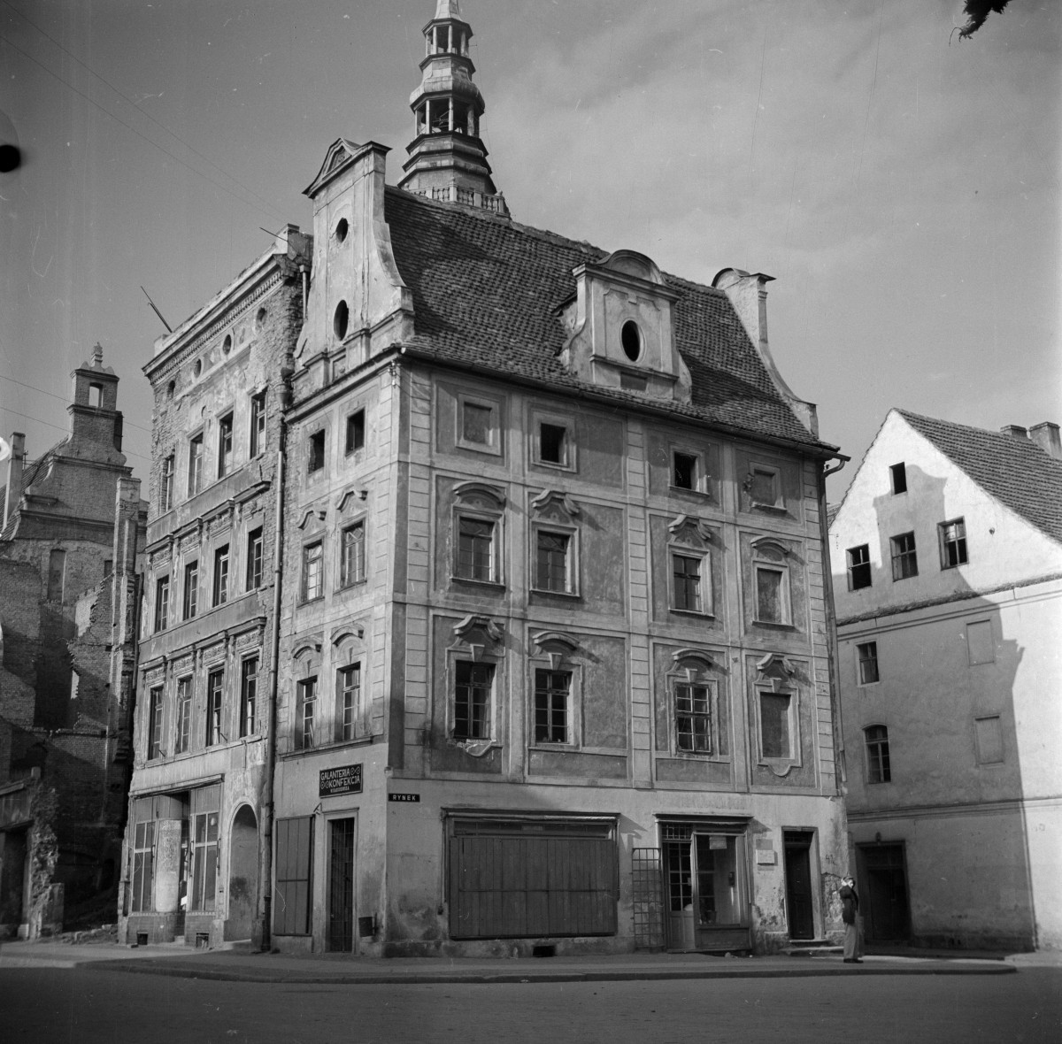 kamienica - renesansowa fasada, skan 1