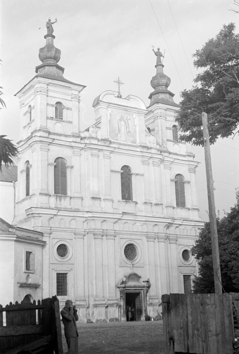 kościół pw. św. Franciszka Ksawerego - elewacja frontowa, skan 1