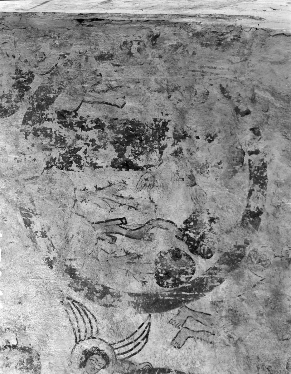 Bazylika N.M.P - wnętrze. Południowa kaplica świątyni i freski na ścianach. Fragment polichromii., skan 1