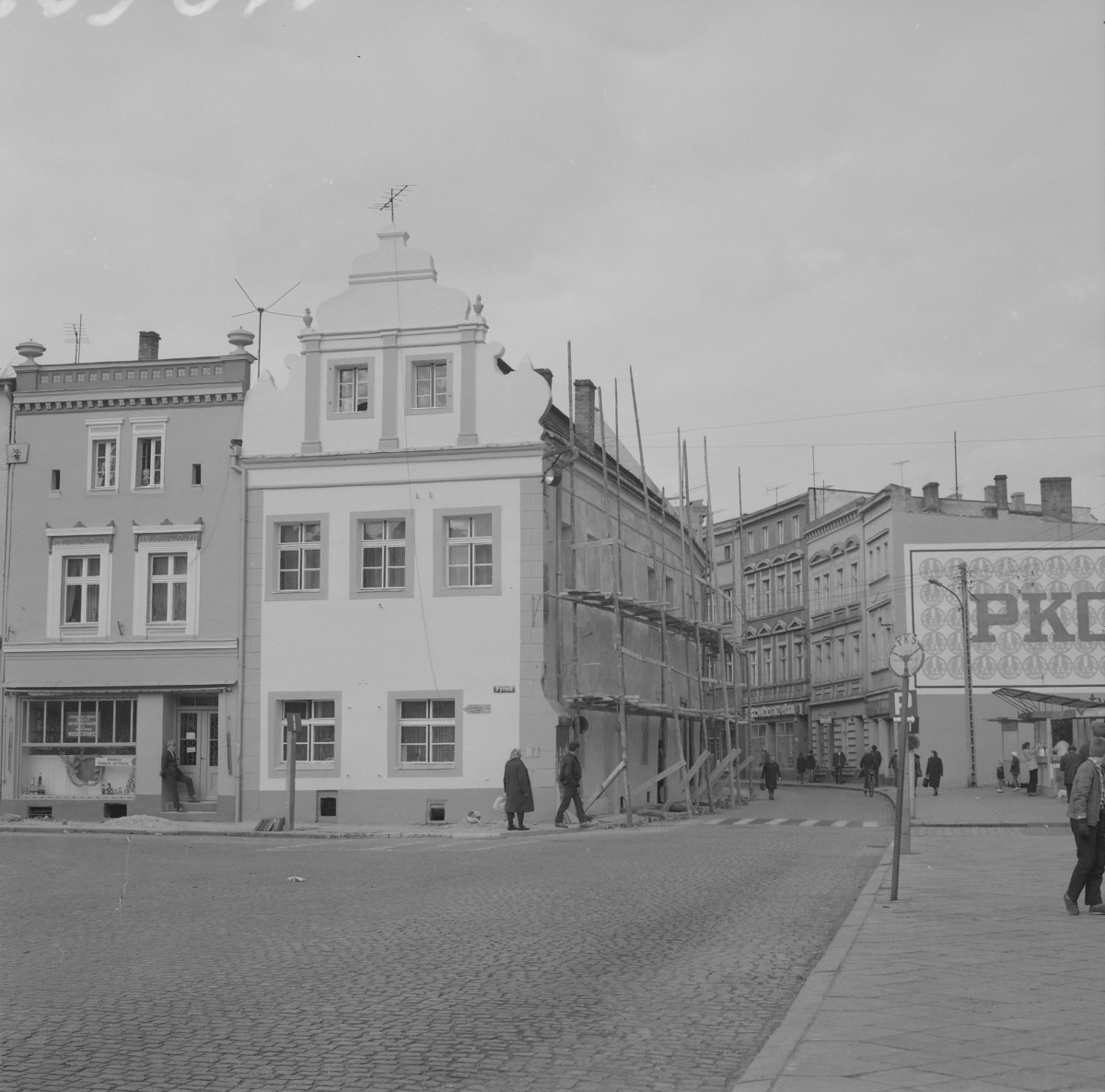 zabudowa miejska - elewacje frontowe, skan 1