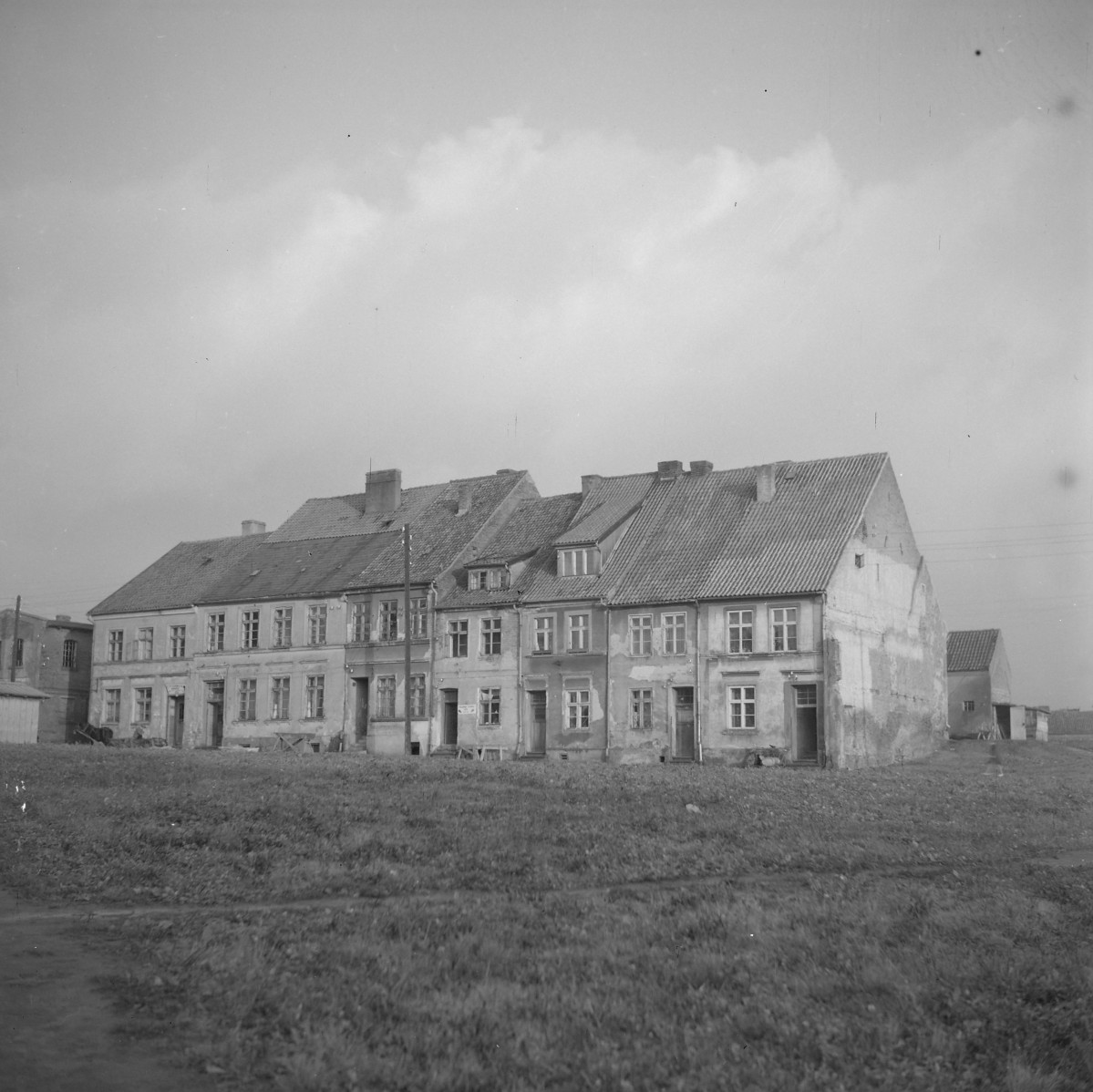 kamienice w rynku - elewacje frontowe, skan 1