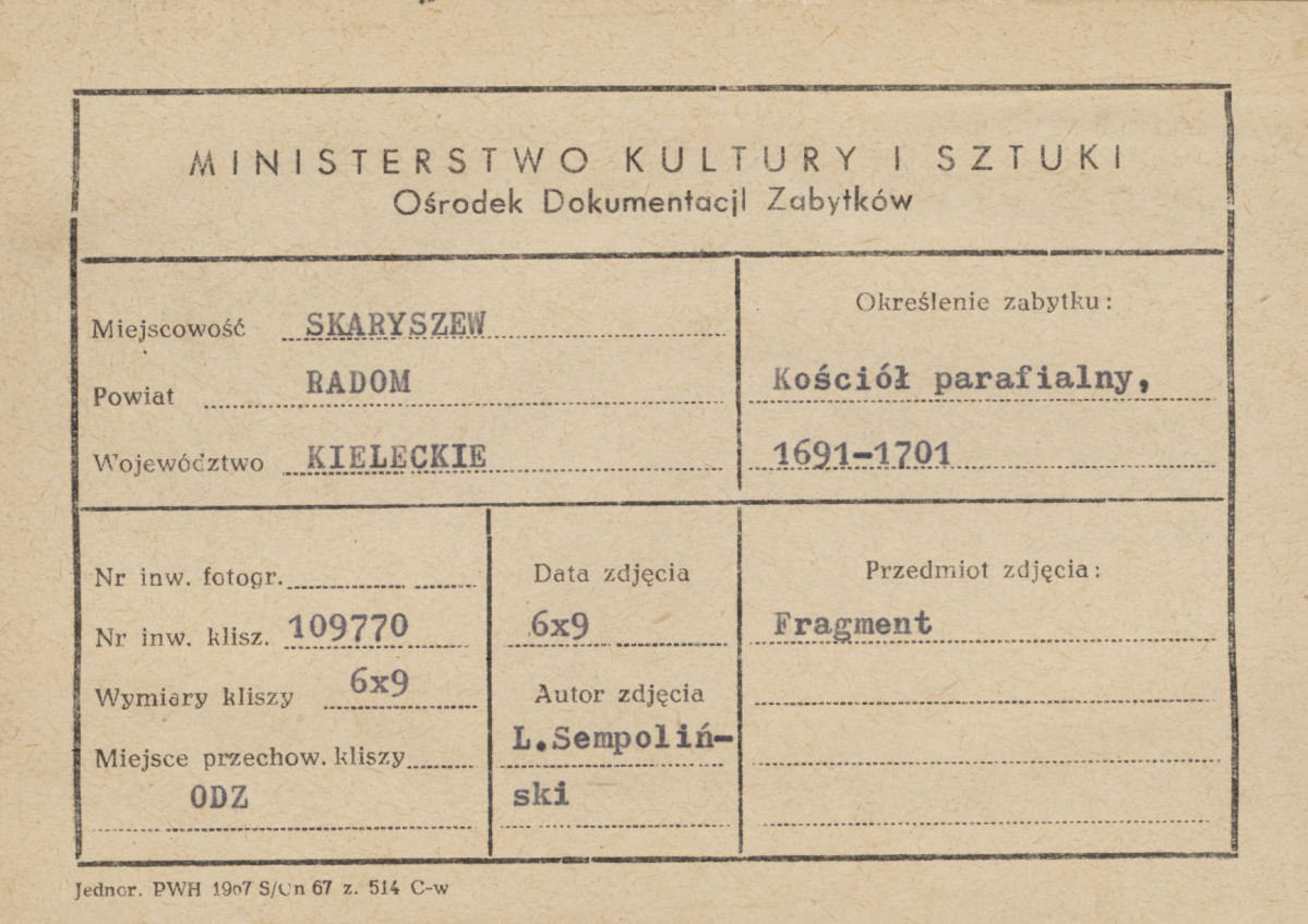 Kościół parafialny - fragment elewacji bocznej z kaplicą, widok od płd. - metryczka, skan 1