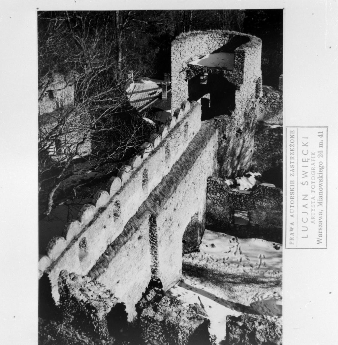 zamek Chojnik - mury i baszta, skan 1