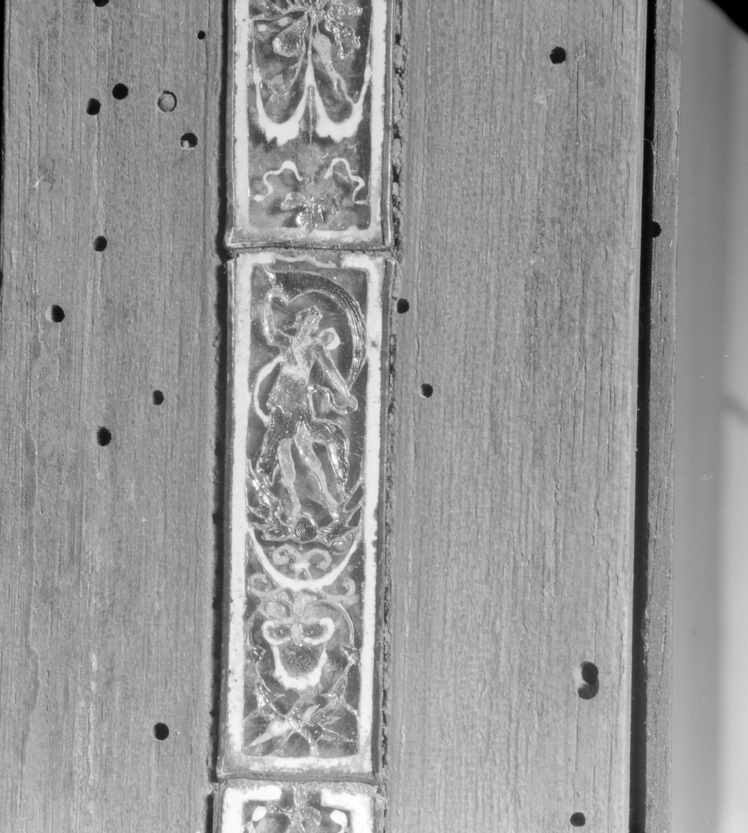 Kościół św. Józefa Oblubieńca i św. Antoniego z Padwy - tabernakulum z ok. 1740. Detale zdobienia., skan 1