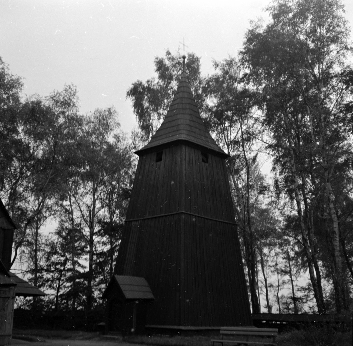 Kościółek św. Michała Archanioła - dzwonnica, skan 1