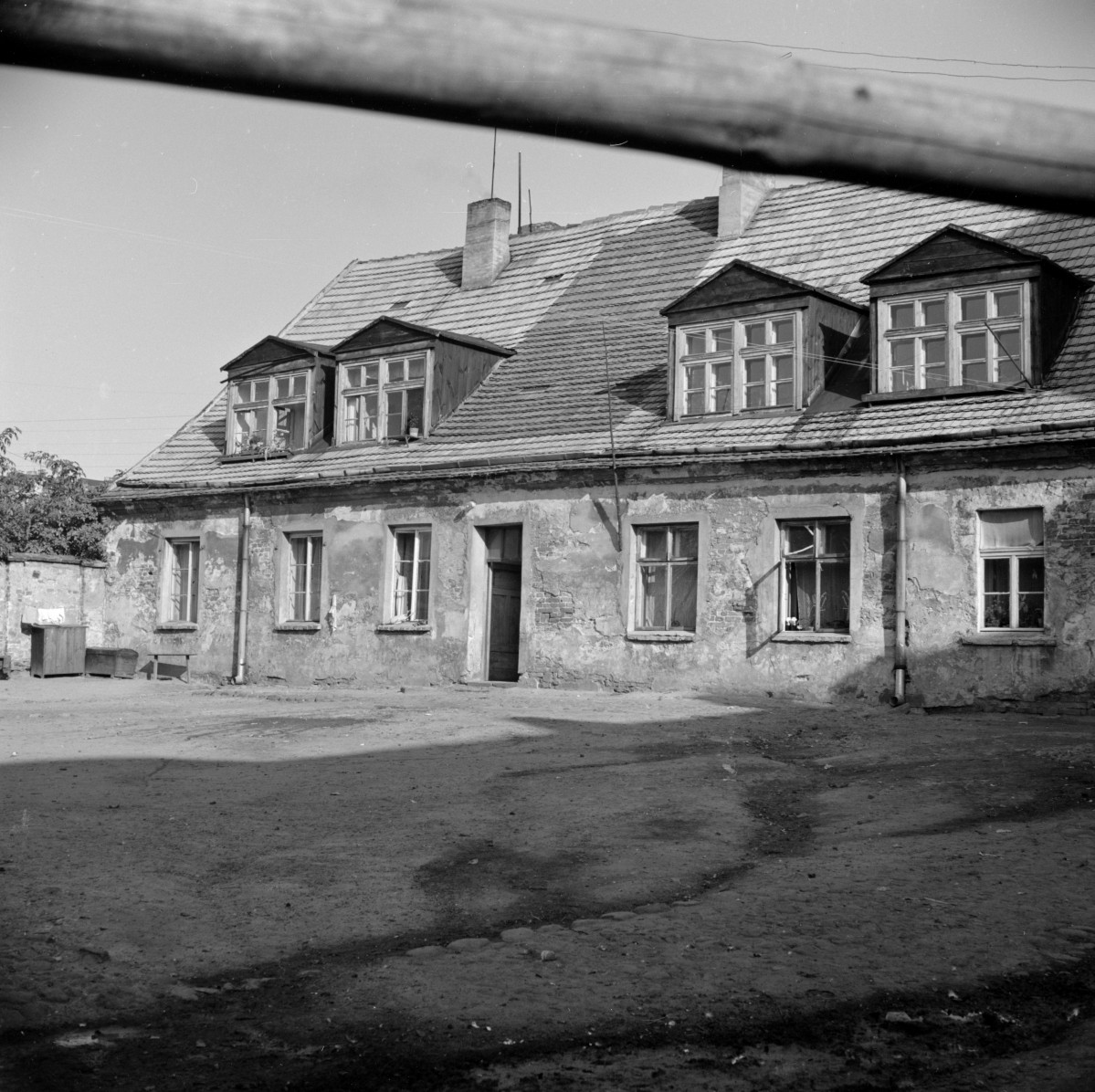 kamienica - elewacja od podwórza, skan 1