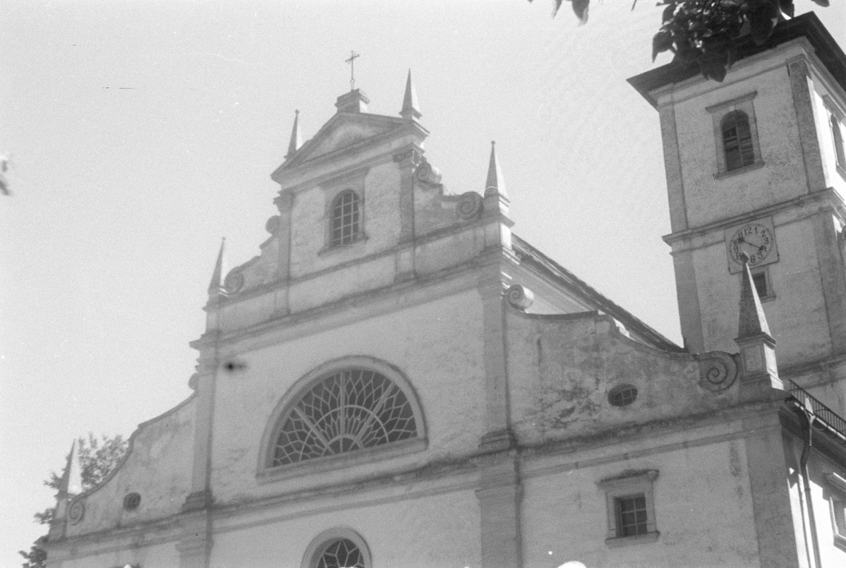 kościół przy klasztorze - prezbiterium, szczyt, skan 1