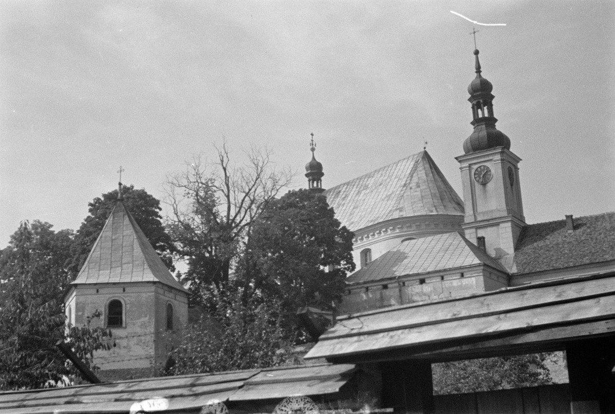 klasztor - dachy, skan 1