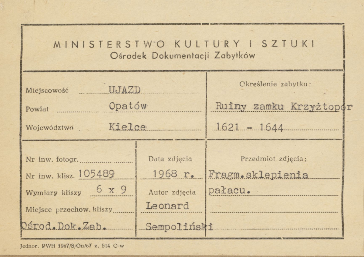 Ruiny zamku  Krzyżtopór  -  fragment korpusu głównego - metryczka, skan 1
