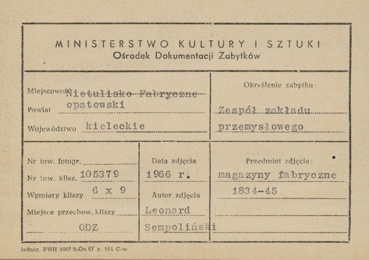 Zespół XIX w. zakładu przemysłowego - budynek stajni i magazynów, widok ogólny - metryczka

, skan 1