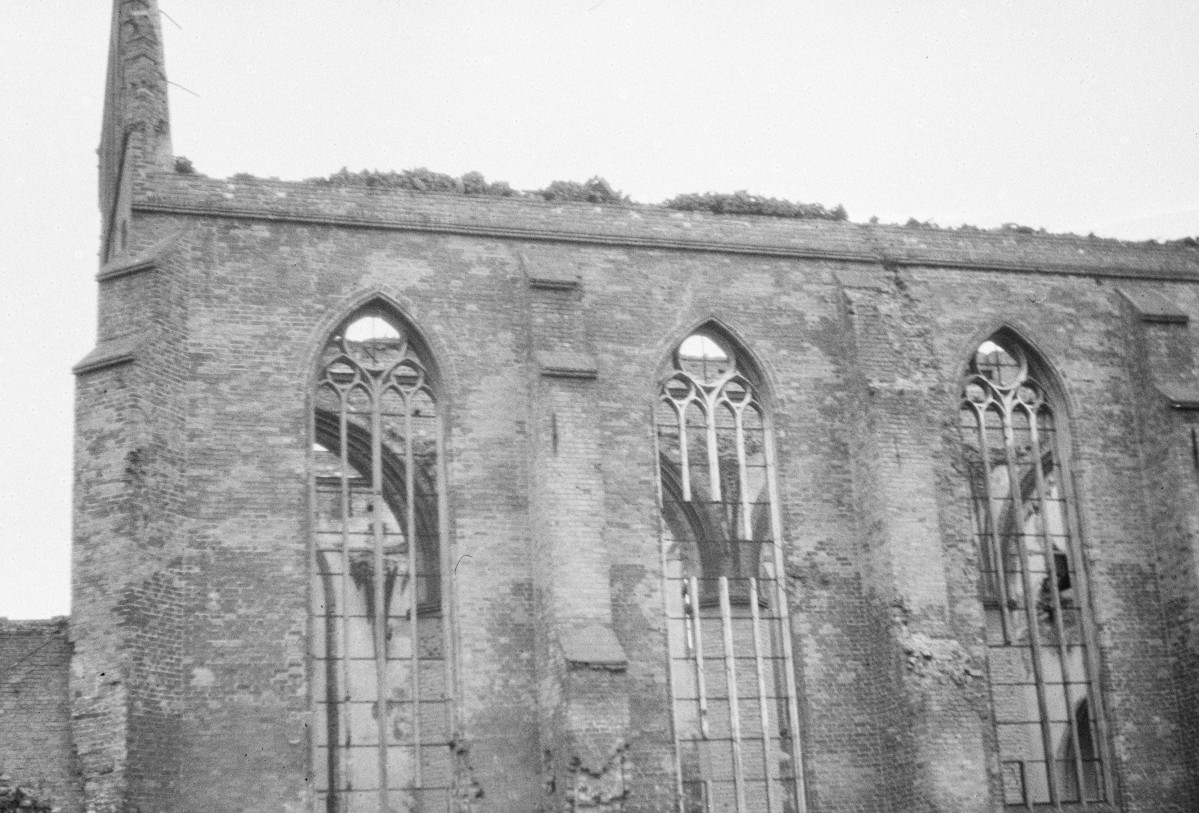 kościół NPM  Dominikanów - widok ogólny, skan 1