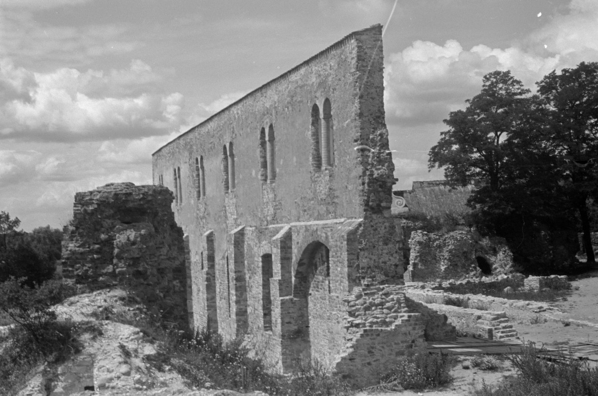 dom opata, fragment, skan 1