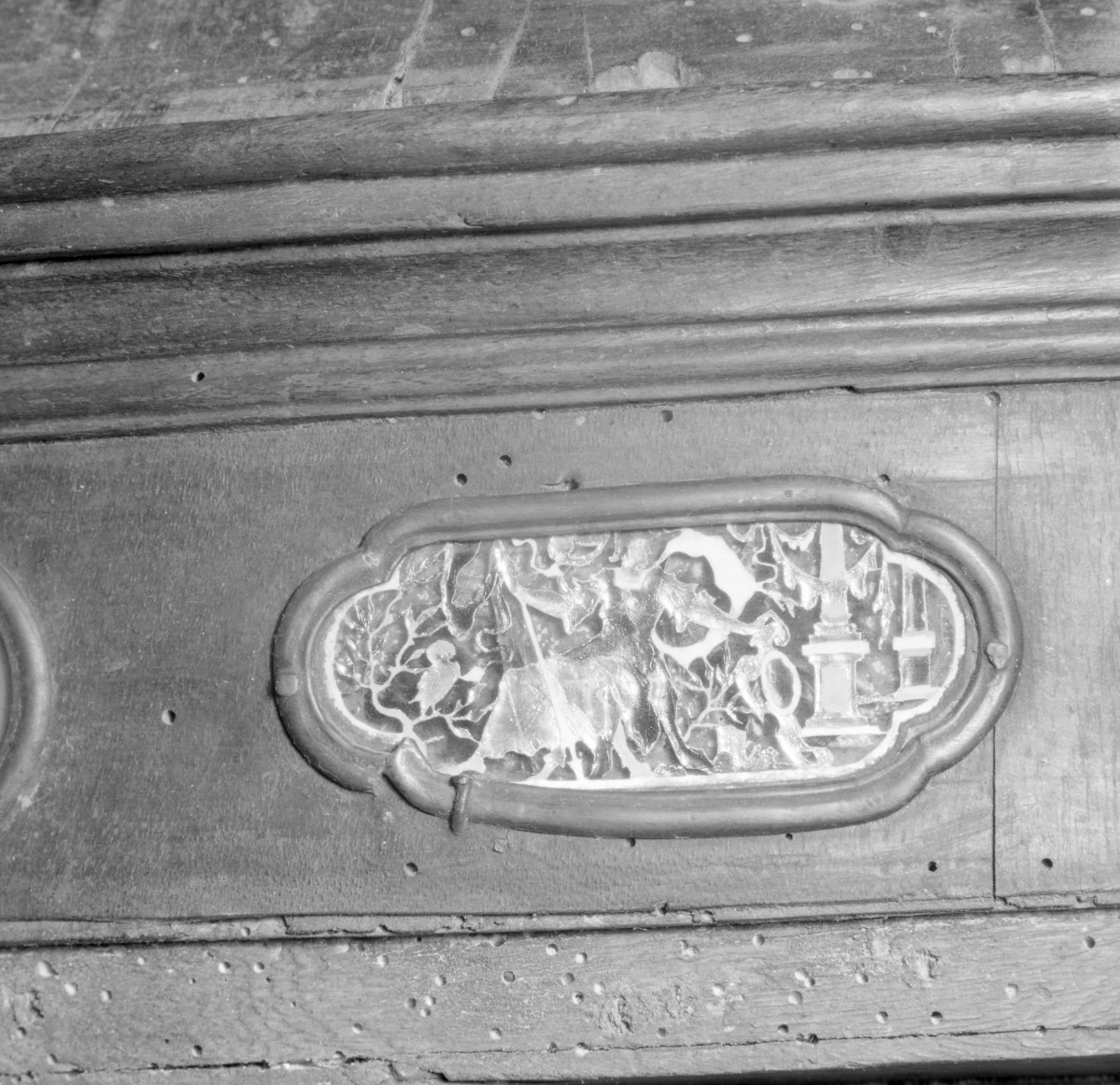 Kościół św. Józefa Oblubieńca i św. Antoniego z Padwy - tabernakulum z ok. 1740. Detale zdobienia., skan 1