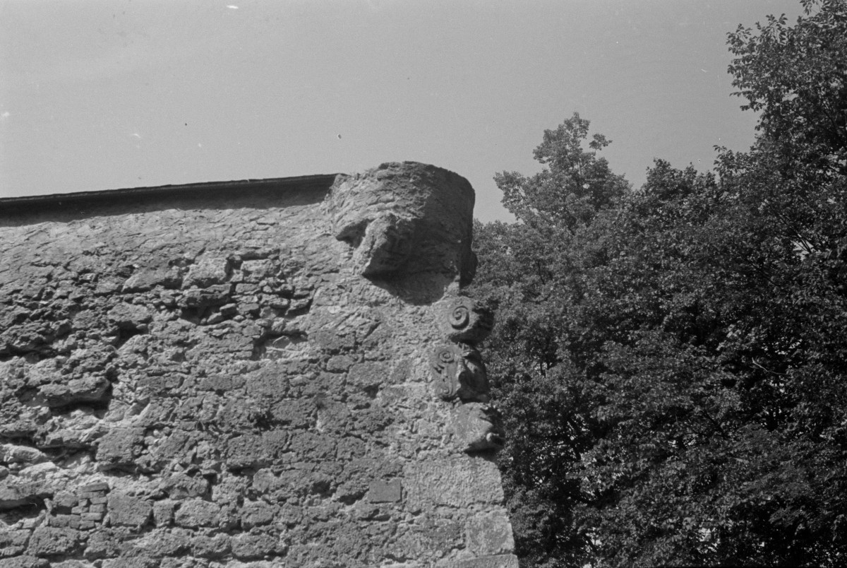 zamek - mur obronny, skan 1