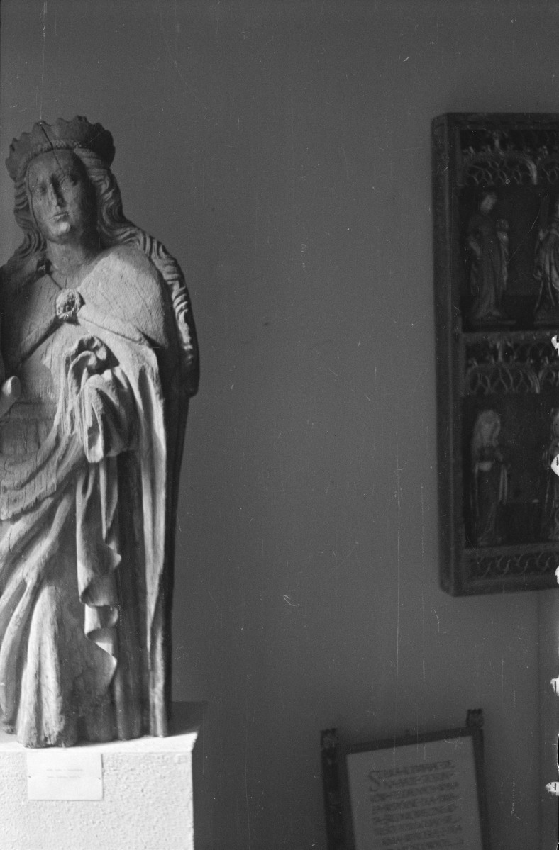rzeźba "Madonna z dzieciątkiem"  , skan 1