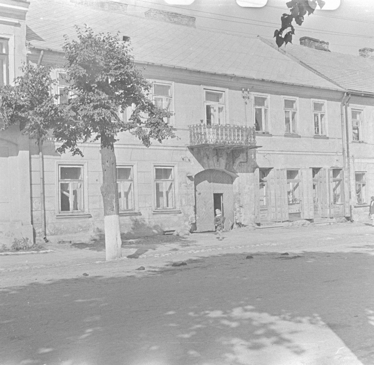 dom, kamienica - elewacja frontowa, skan 1