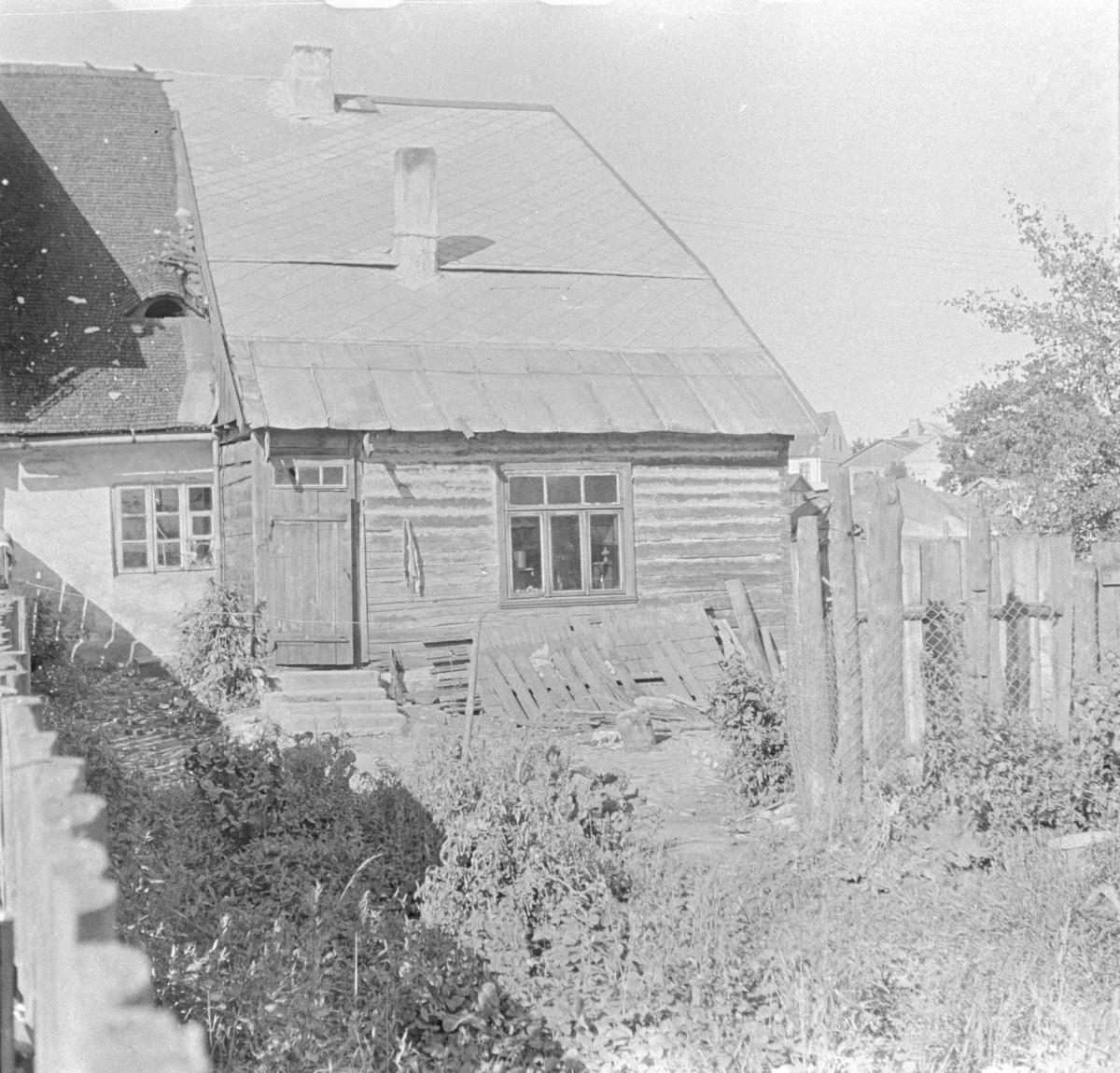 dom, dawna Armii Czerwonej 11 - elewacja, skan 1