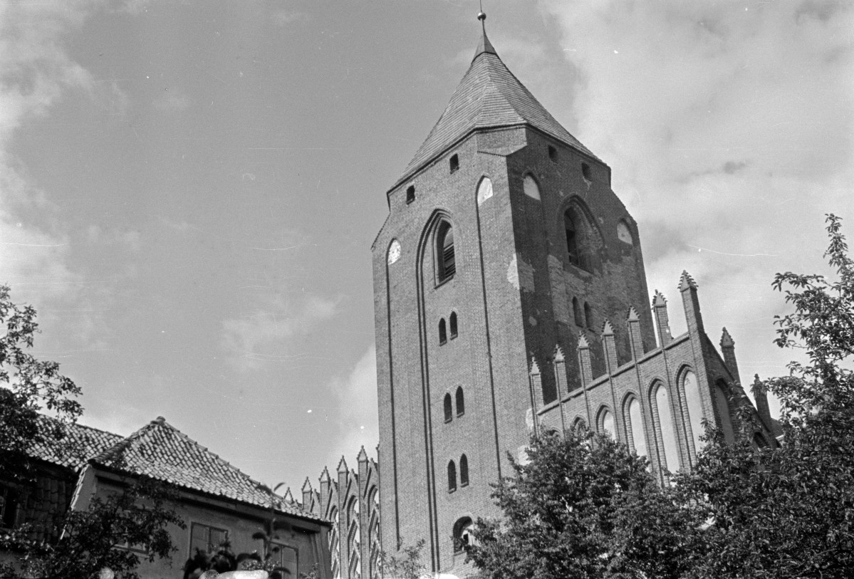 kościół św. Jana Chrzciciela - wieża, skan 1