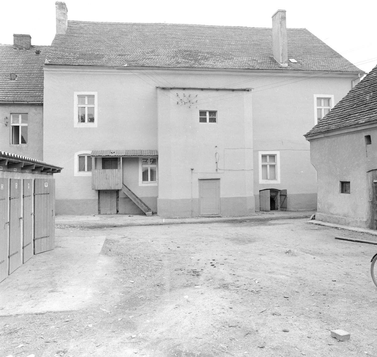 dom kultury - elewacja od podwórza, skan 1