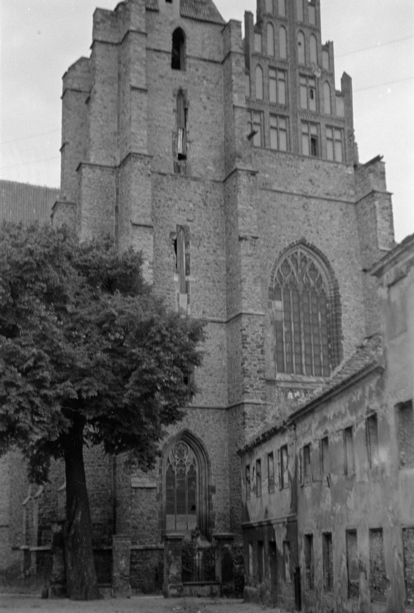 kościół parafialny, skan 1