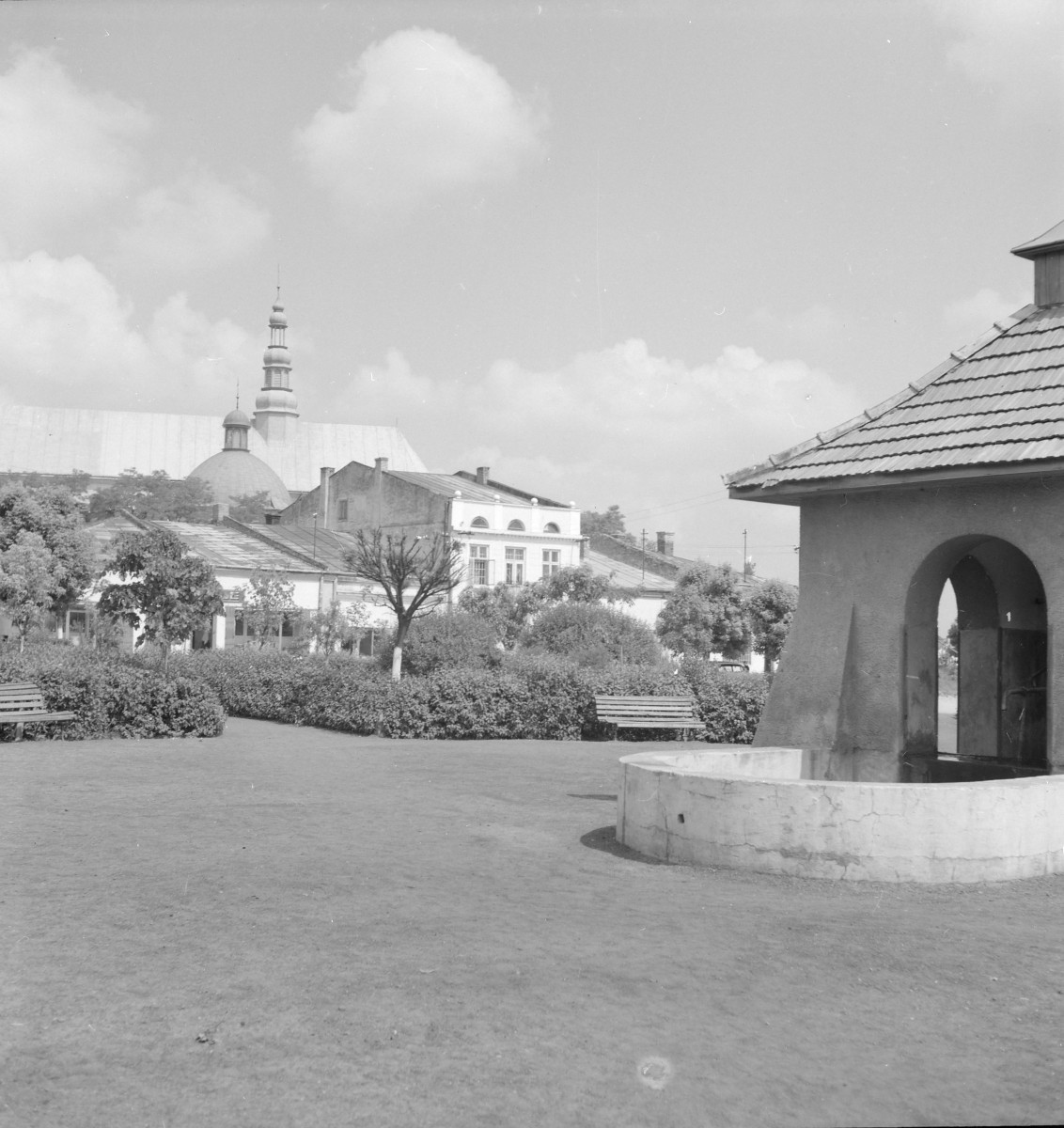 Rynek. Zabudowa miejska., skan 1