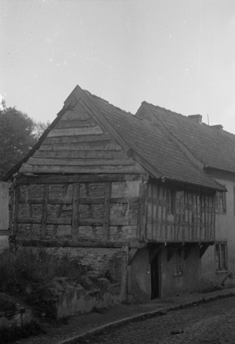 domek ul. Klasztorna- elewacja, skan 1