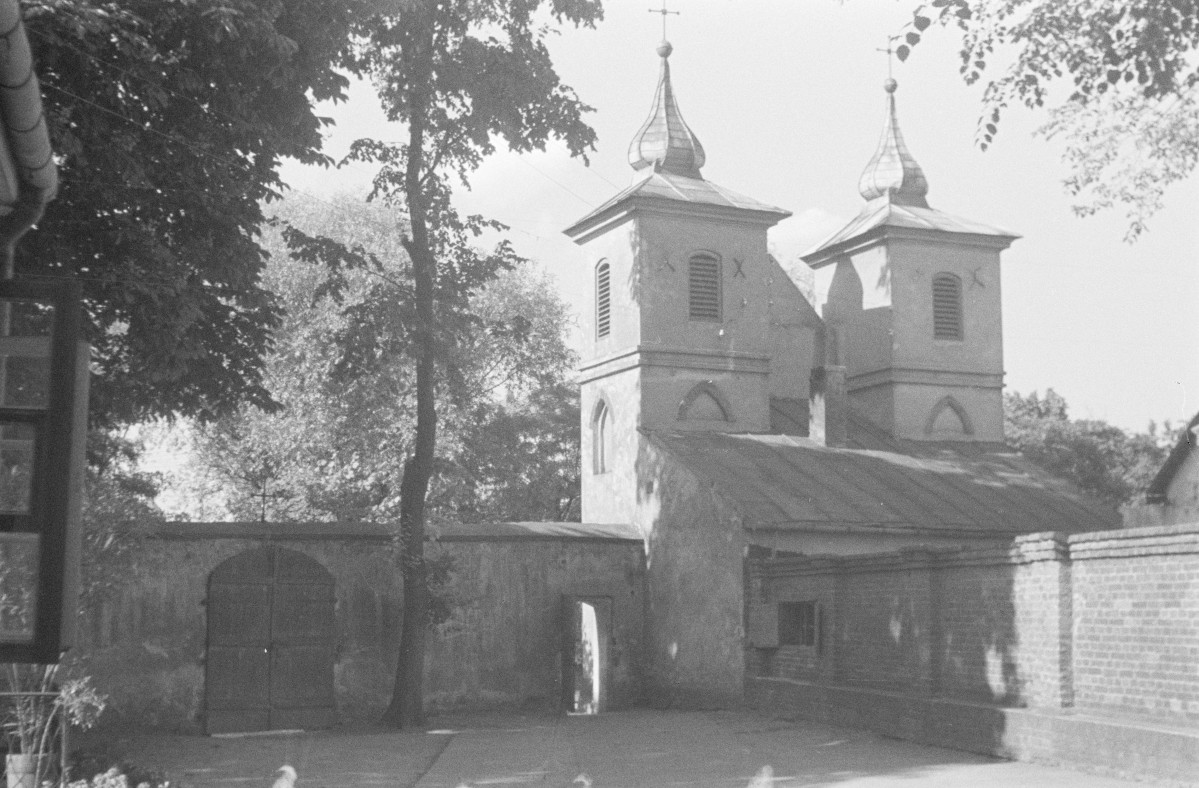 kościół pw. Najświętszej Marii Panny i św. Klary - dzwonnica, skan 1