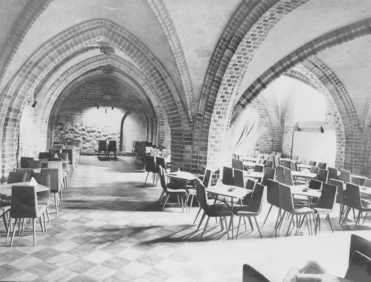 ratusz - piwnica , skan 1