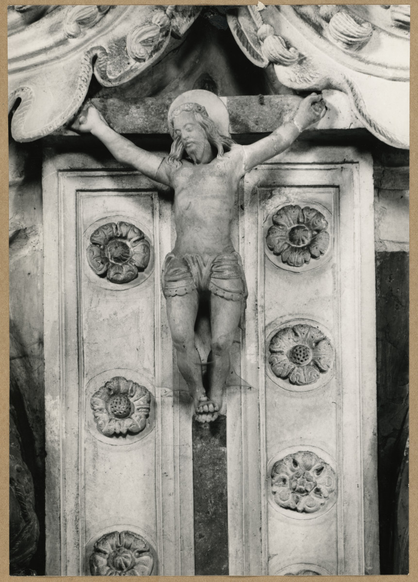 Kaplica Firlejów - nagrobek Firlejów - rzeźba krucyfiks, skan 1