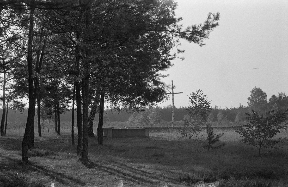 miejsce straceń nad Nerem - obóz zagłady, skan 1