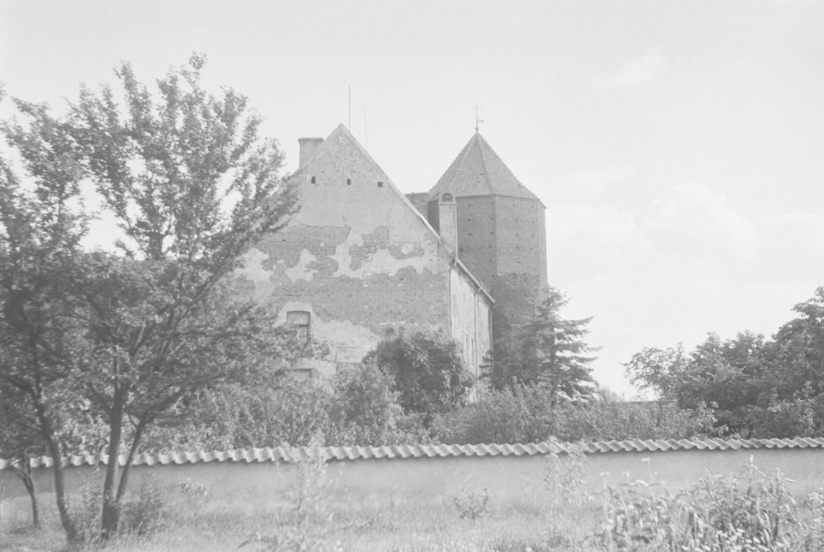 zamek - baszta, skan 1
