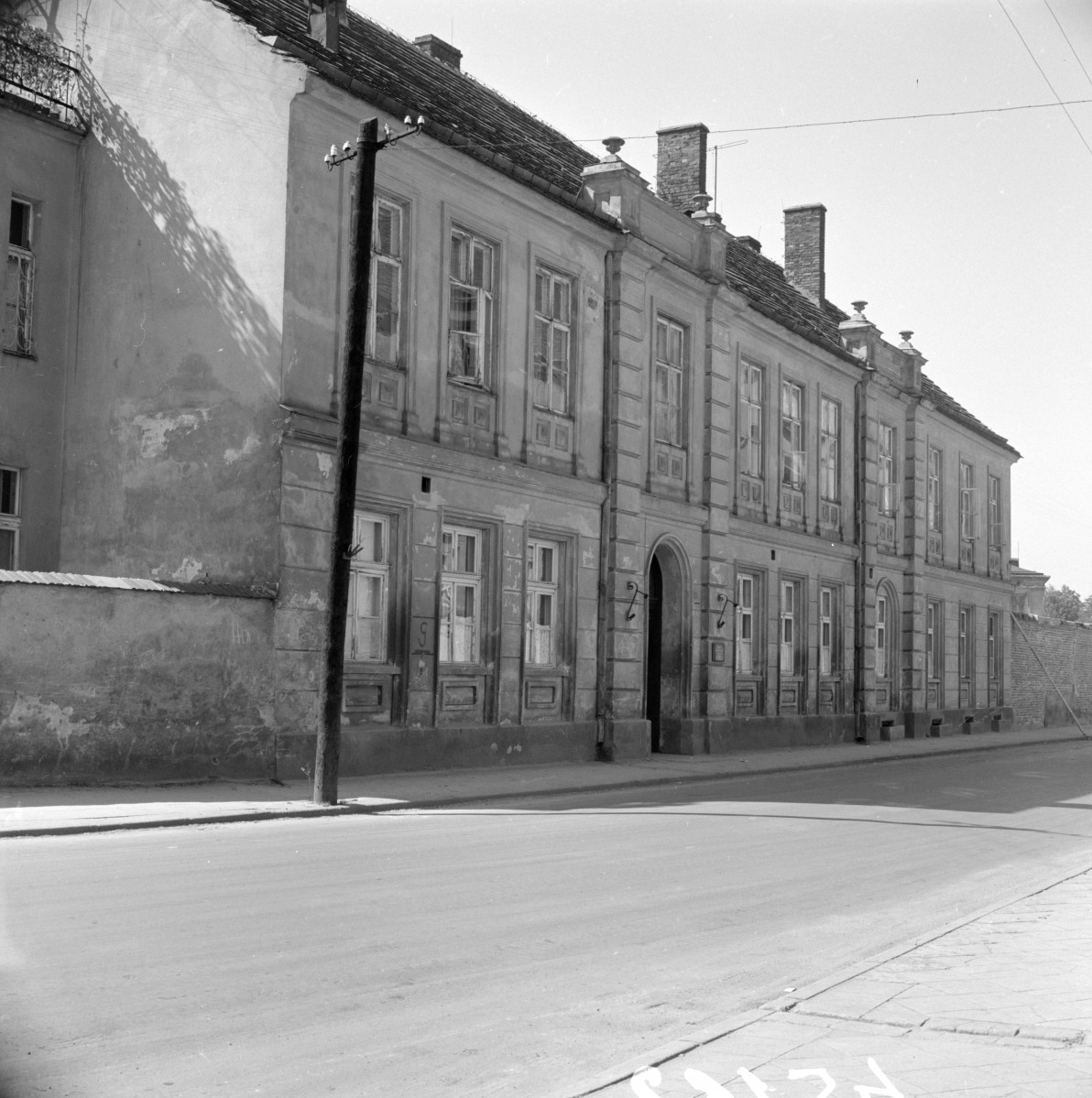 kamienica - elewacja frontowa, skan 1