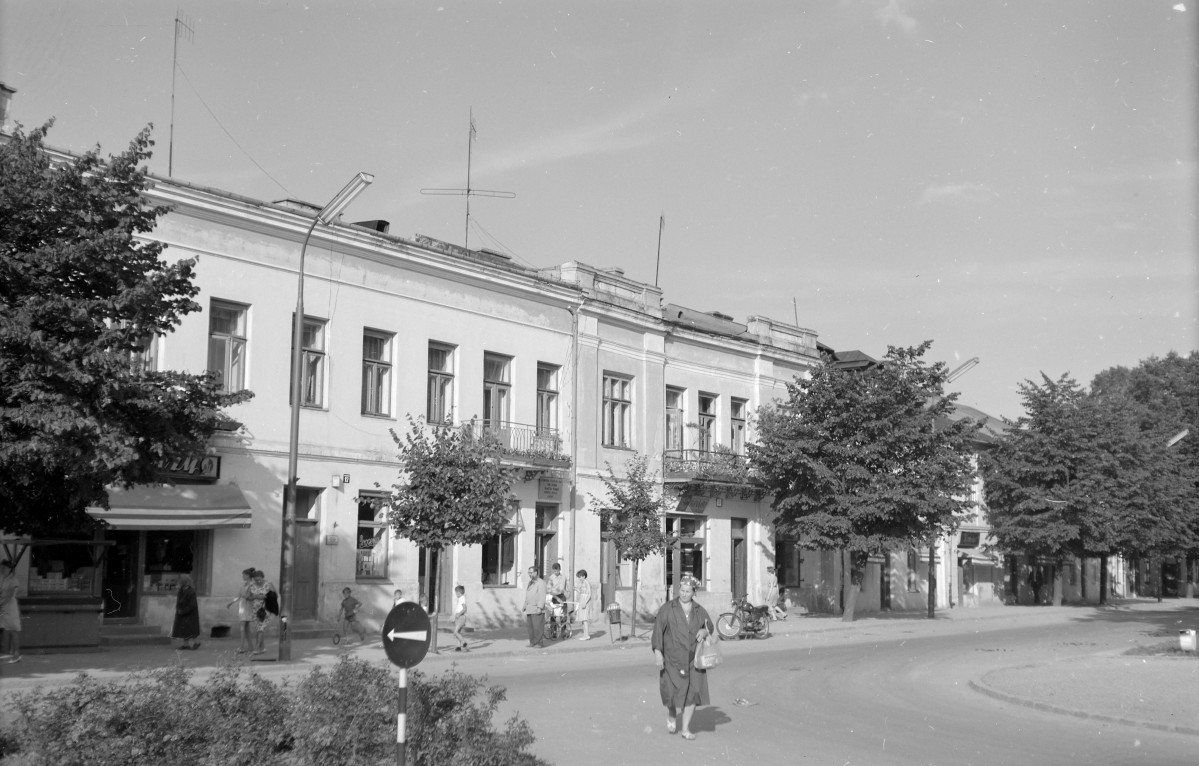 rynek - pierzeja północna, skan 1