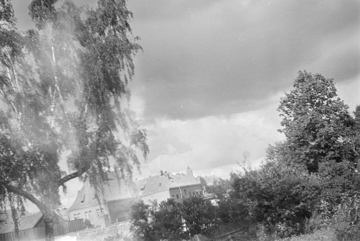 kamienice oraz kanał, skan 1