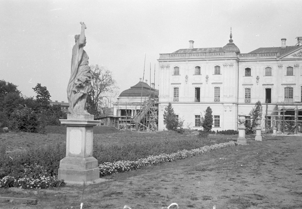 pałac Branickich - elewacja południowo-zachodnia, skan 1