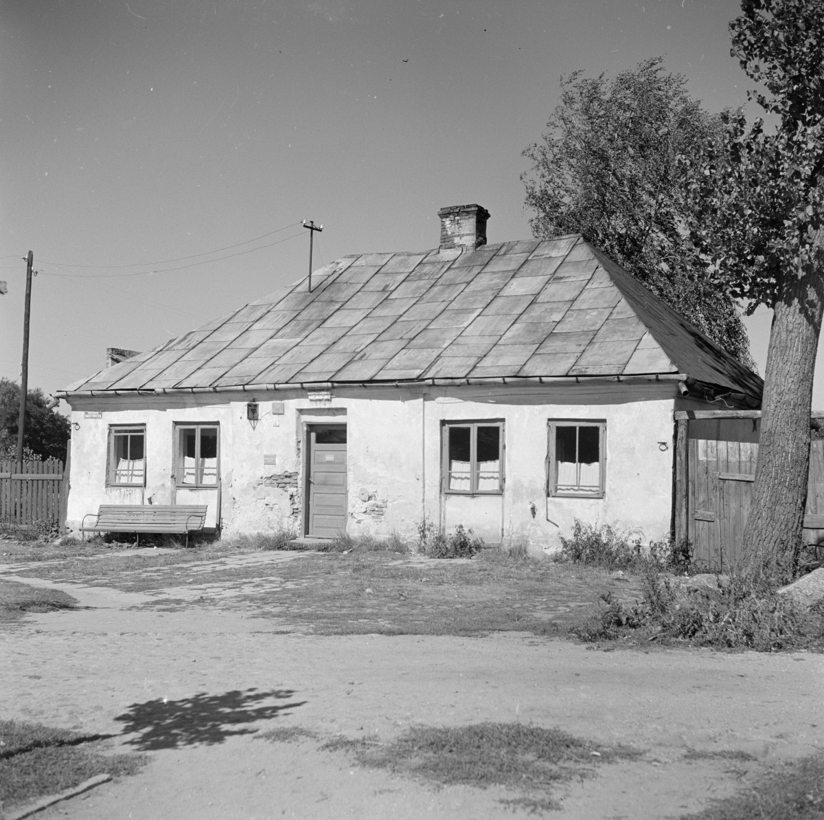dom -elewacja frontowa, skan 1