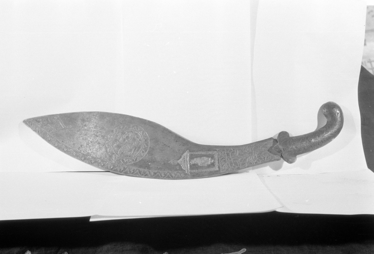 Muzeum Narodowe w Warszawie, tasak wschodni, skan 1