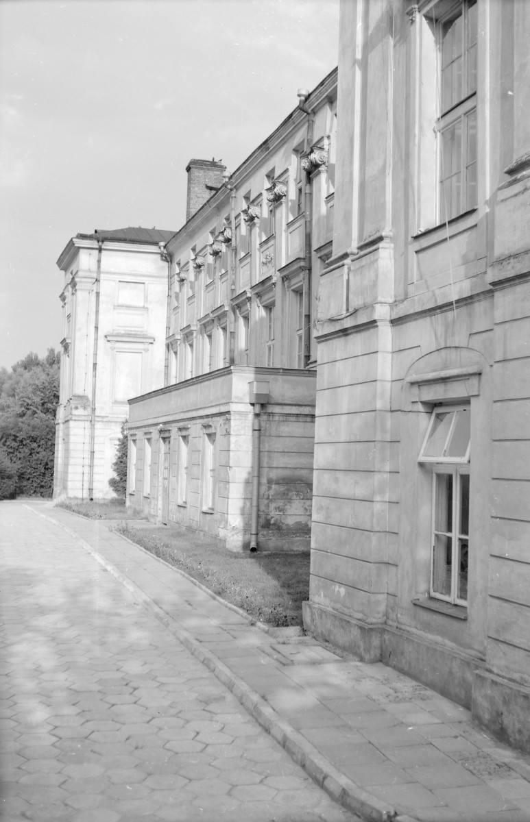 Pałac Lubomirskich - elewacja, skan 1