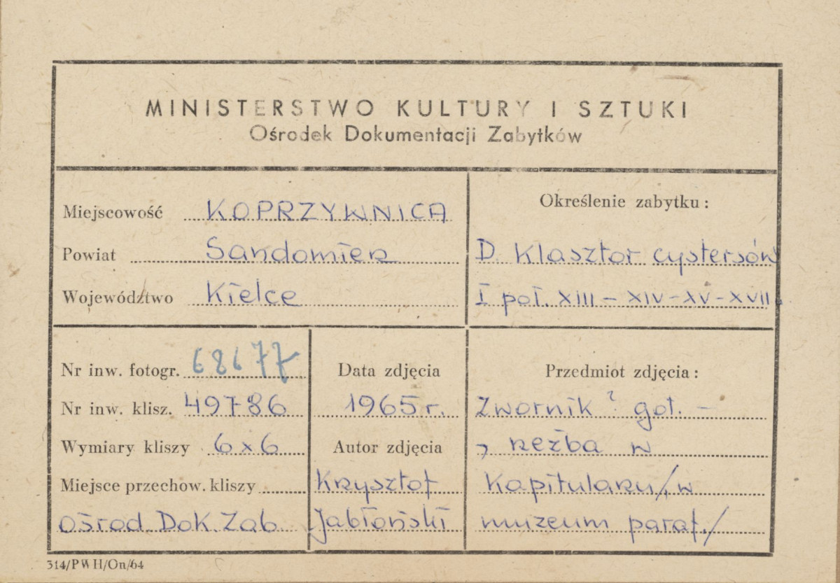 Zespół klasztorny - widok rzeźby - metryczka, skan 1