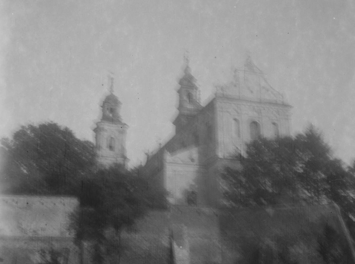 kościół Dominikanów - elewacja od strony prezbiterium, skan 1