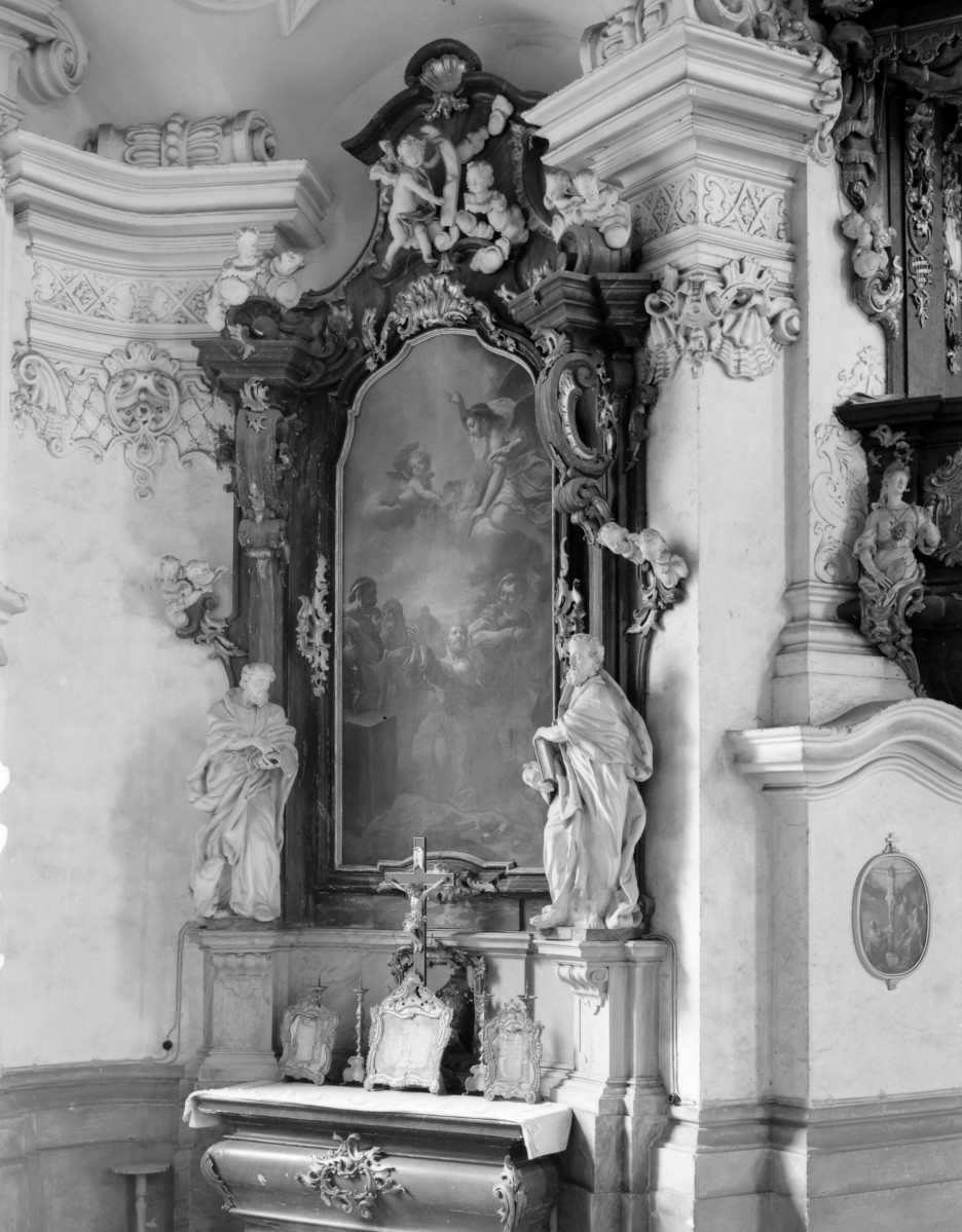 kościół, ob. parafialny pw. Wniebowzięcia Najświętszej Marii Panny - wnętrze: ołtarz boczny lewy, skan 1