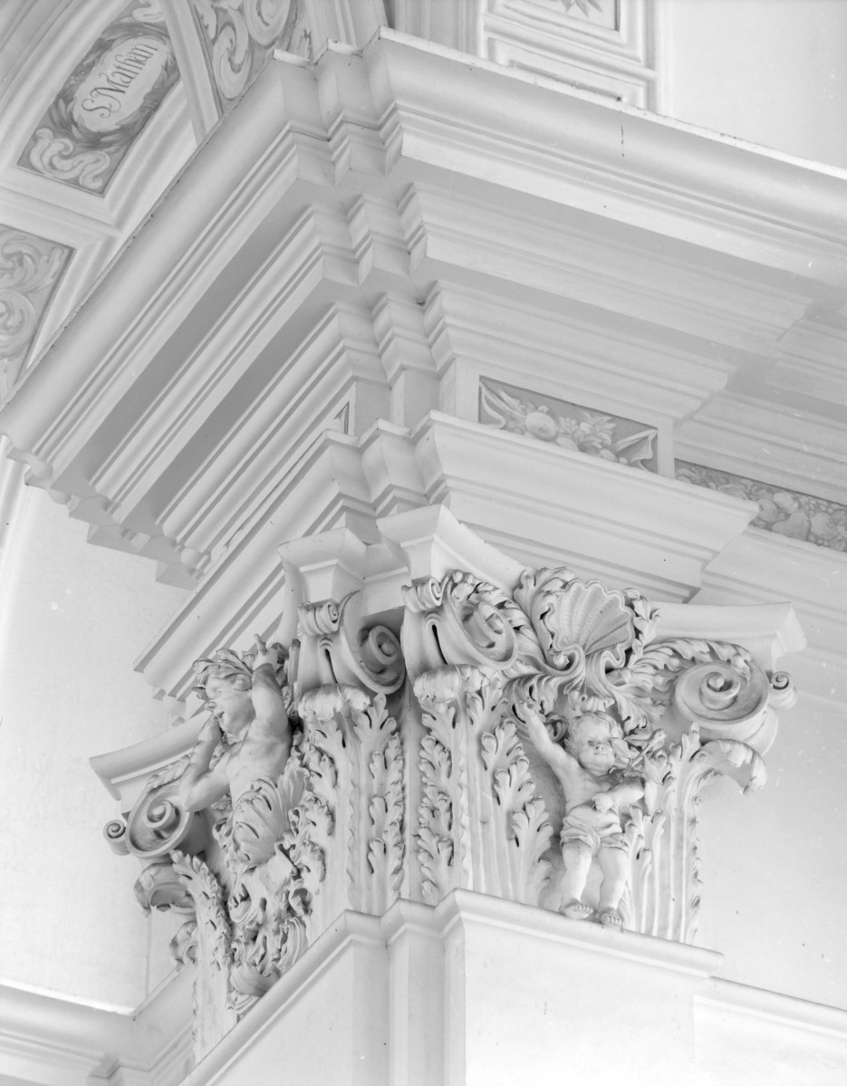 kościół pw. Św. Józefa - wnętrze: głowica filaru, skan 1