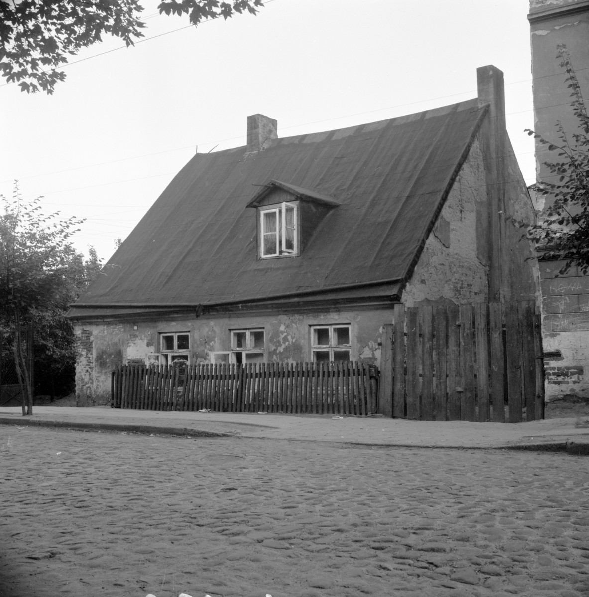dom - elewacja frontowa, skan 1