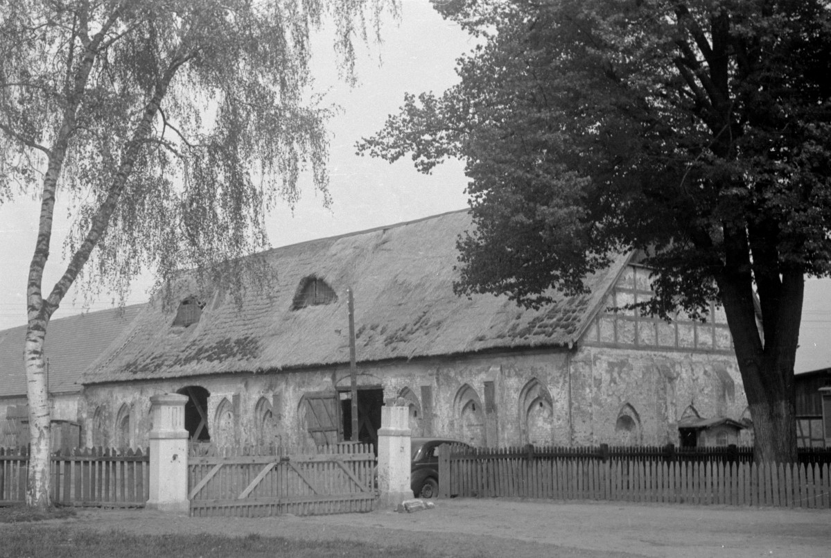 stodoła gotycka - blendy, elewacja szachulcowa, skan 1