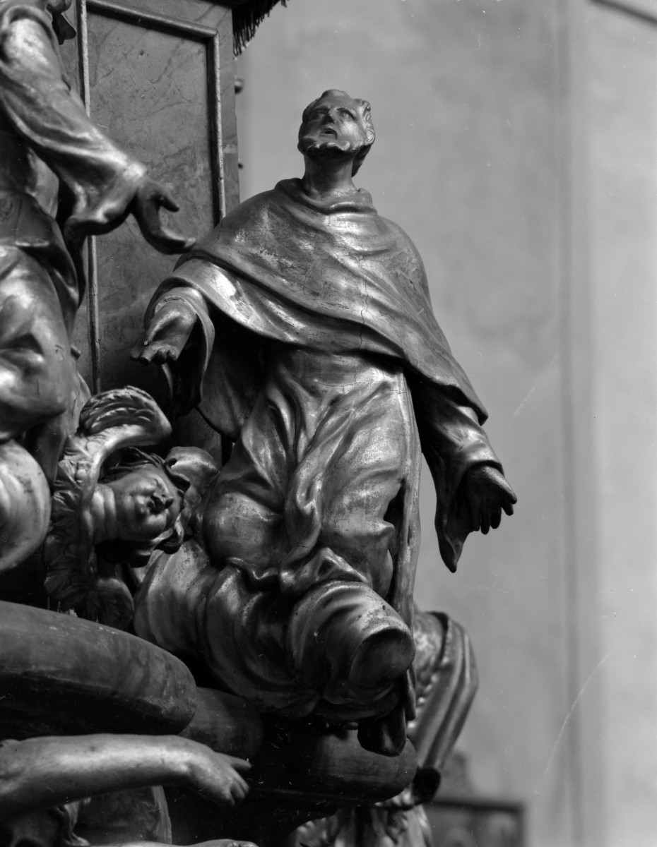 kościół klasztorny augustianów eremitów, ob. parafialny pw. św.św. Wacława, Doroty i Stanisława - wnętrze: ambona - fragment, skan 1