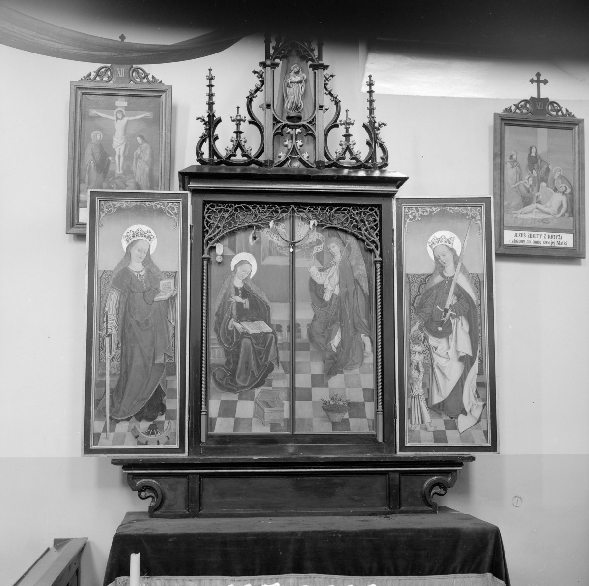 kościół filialny pw. św. Bartłomieja, tzw. "stary" XII-XVI/XVII w. - wnętrze: tryptyk początek, XVI w (z Żagania), skan 1