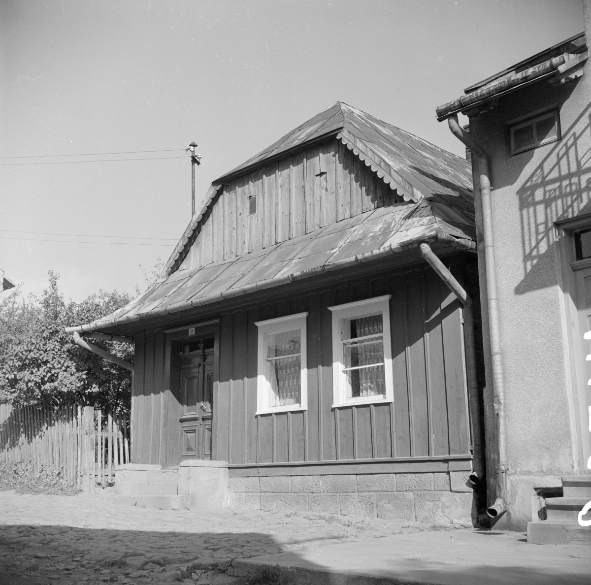 dom Rynek 68 - elewacja frontowa, skan 1