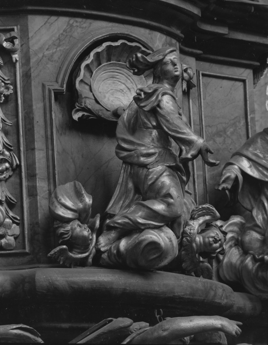 kościół klasztorny augustianów eremitów, ob. parafialny pw. św.św. Wacława, Doroty i Stanisława - wnętrze: ambona - fragment, skan 1