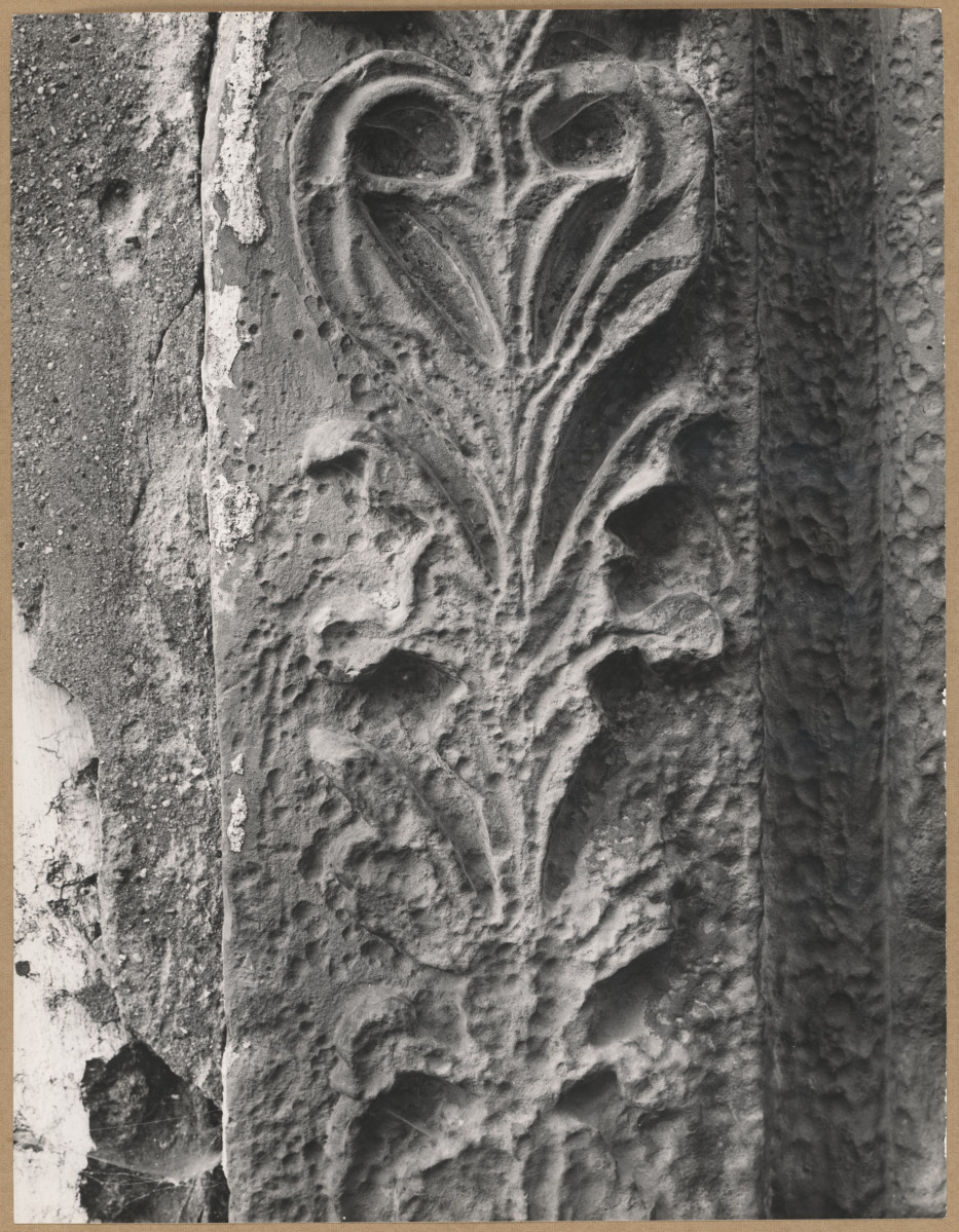 Kolegiata - portal płn., fragment lewego węgaru

, skan 1