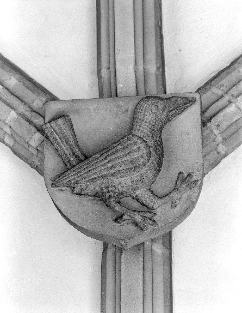 Stary Ratusz - wnętrze: zwornik z 2 połowy XV wieku. "Ptasior"., skan 1